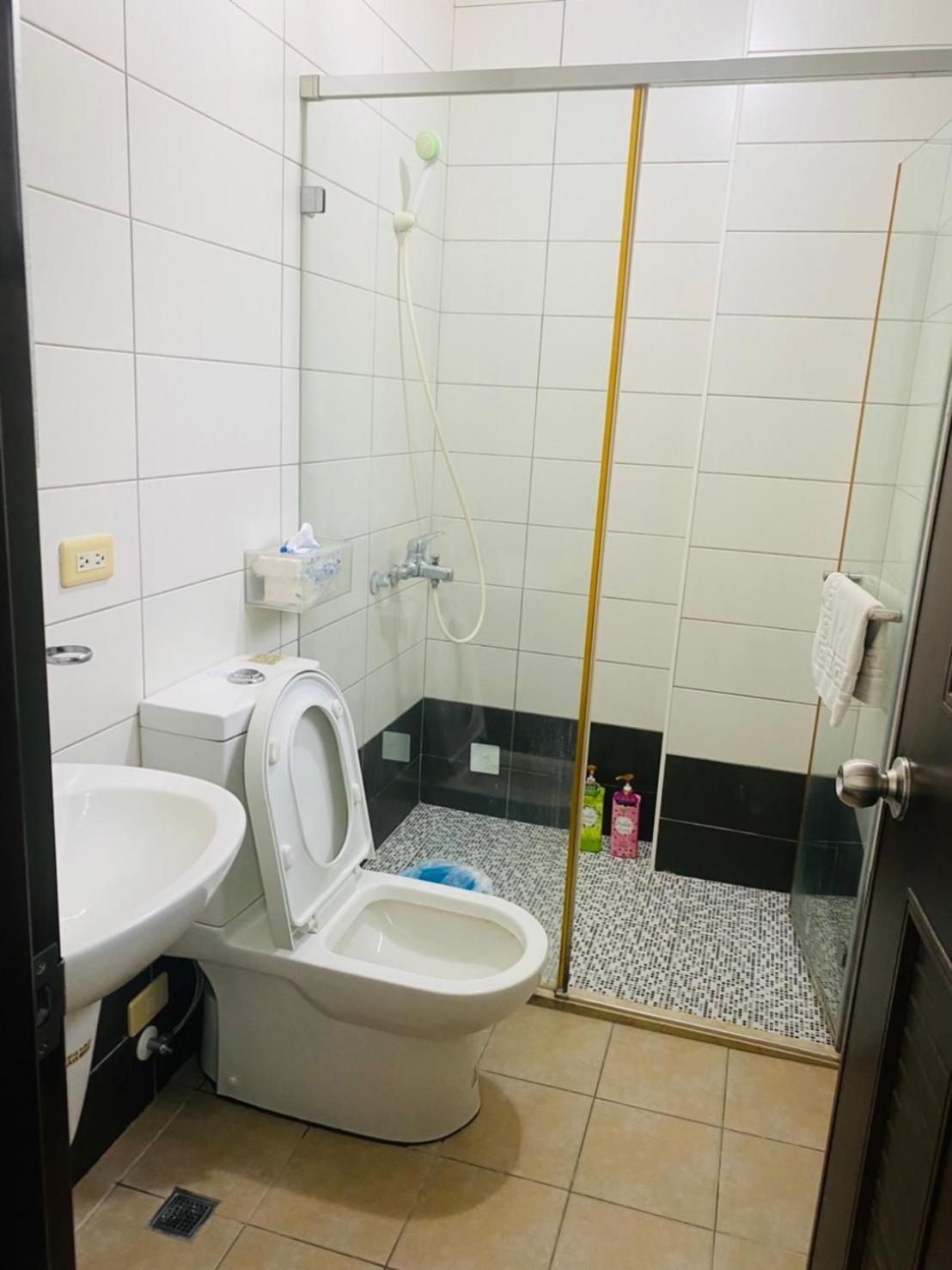 Appartamento Aliyah阿利亞 Huwei Esterno foto